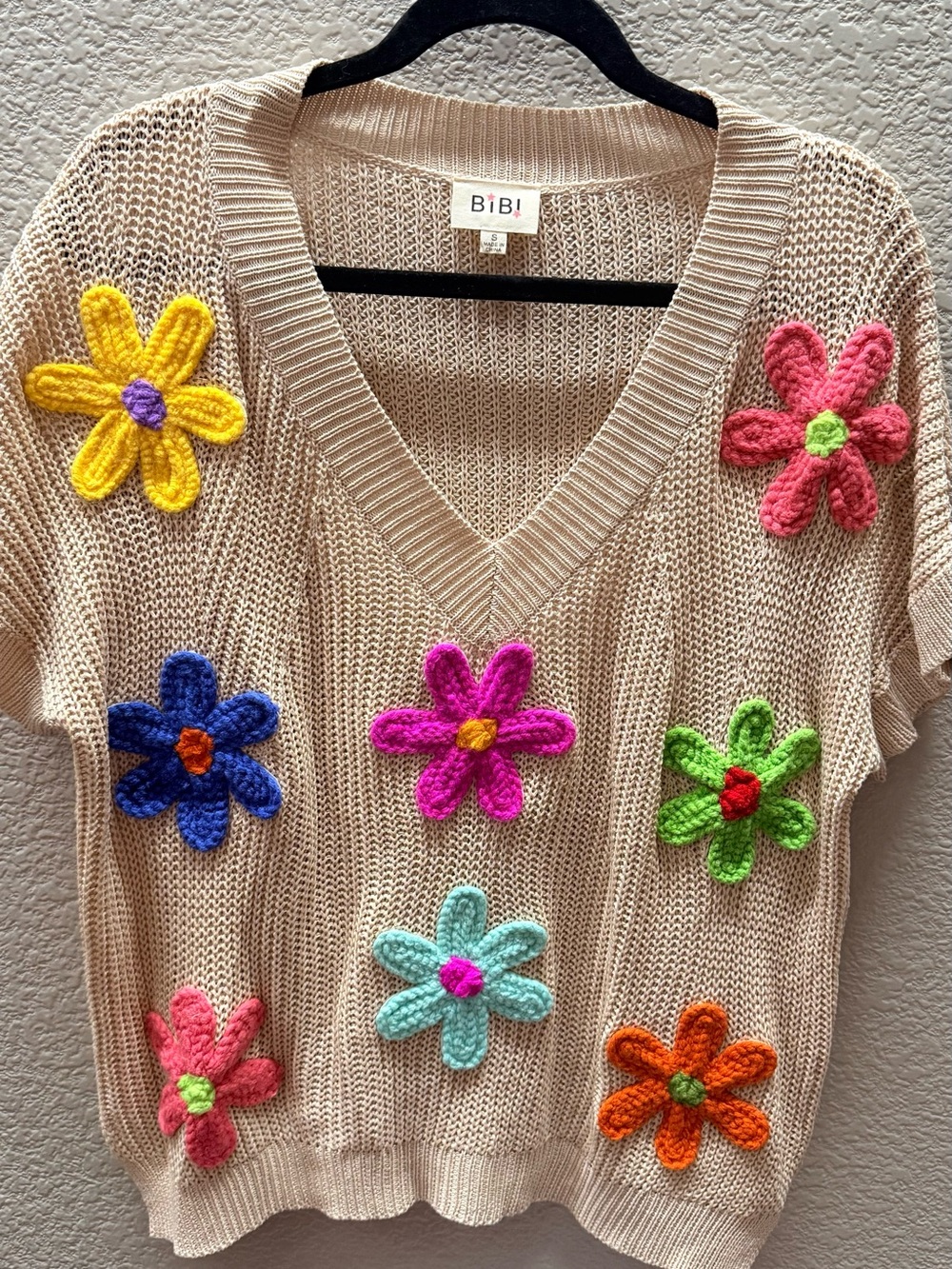 BiBi Cream Knit Sweater with Multicolor Crochet Flowers NWOT Small